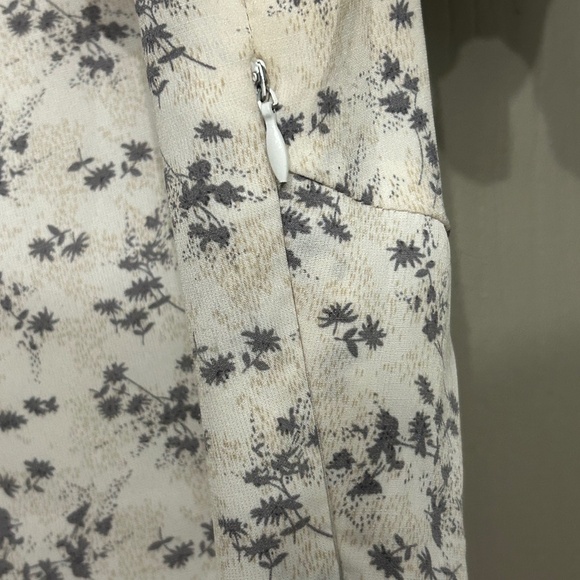 DAZY Ditzy Floral White Dress - Picture 6 of 7